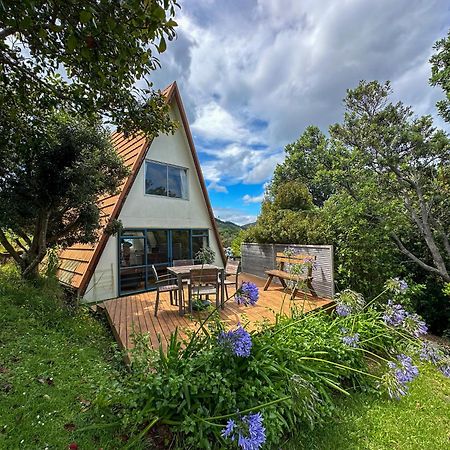 Pohutukawa Coastal Chalets Coromandel Rum bild