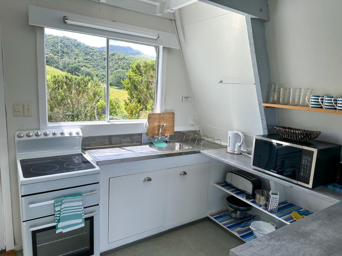 Pohutukawa Coastal Chalets Coromandel Exteriör bild
