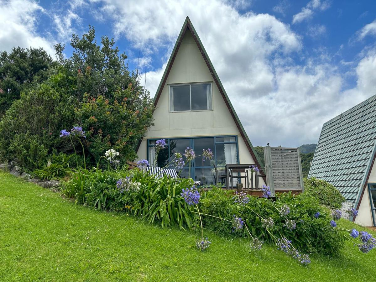 Pohutukawa Coastal Chalets Coromandel Exteriör bild
